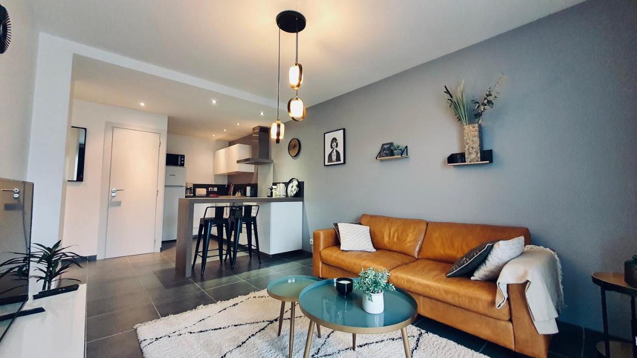 Le Continental Beau T2 Plein Centre + Parking Apartment Annecy Bagian luar foto