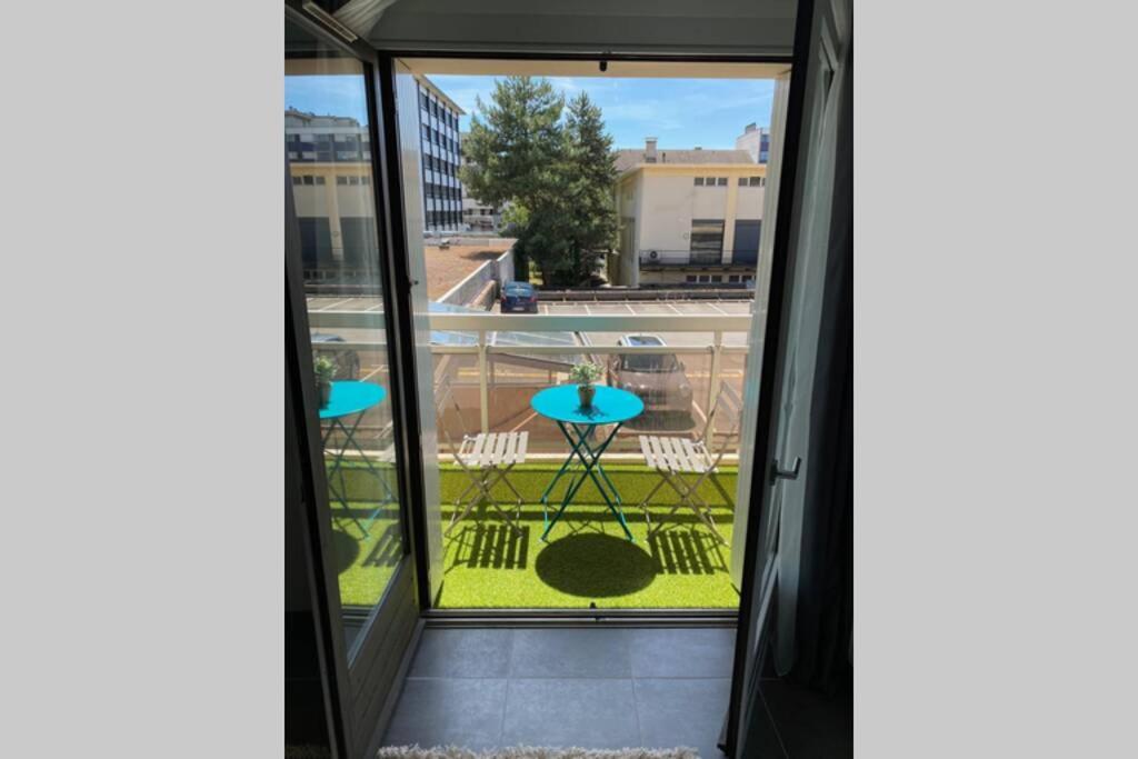 Le Continental Beau T2 Plein Centre + Parking Apartment Annecy Bagian luar foto