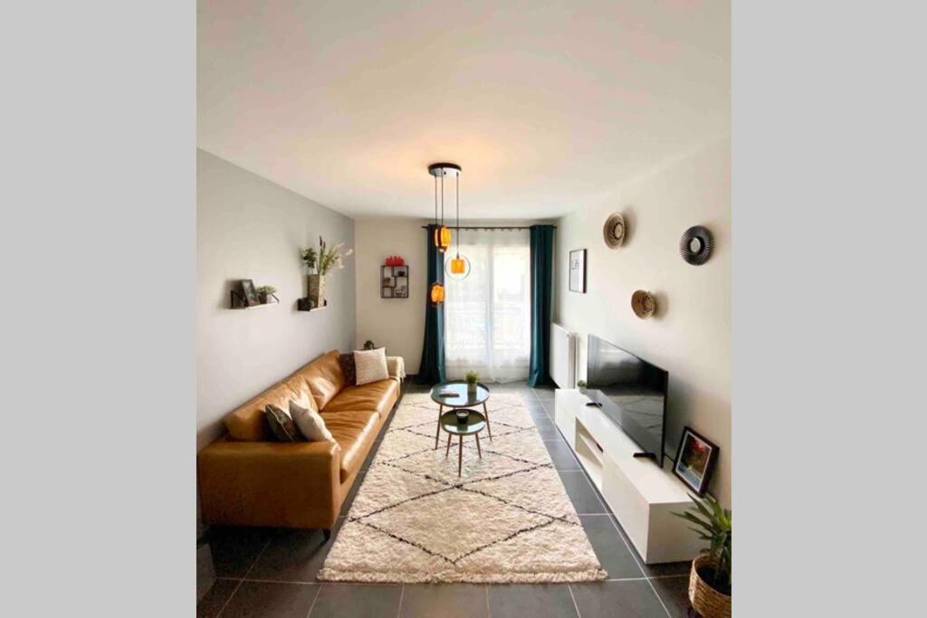 Le Continental Beau T2 Plein Centre + Parking Apartment Annecy Bagian luar foto