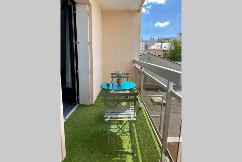 Le Continental Beau T2 Plein Centre + Parking Apartment Annecy Bagian luar foto
